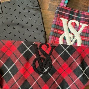 3 VS Bundle Plaid and Black Tote Bags
